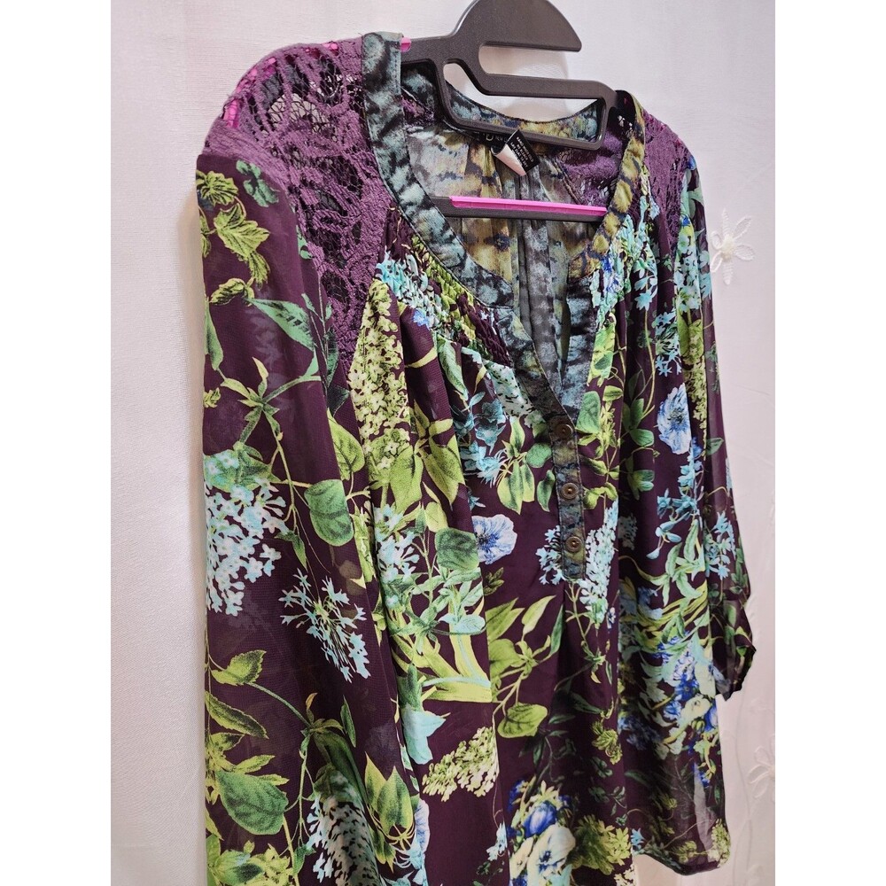 NEW DIRECTIONS WOMEN XL GREEN BLUE BLOUSE FLORAL BLOOM FAIRY LACE SHEER POPOVER - Picture 2 of 16